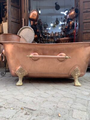 Copper Handcrafted Bathtub ,standard measures 70″ x 30″ x 27″ inches