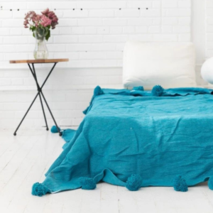Cozy Woven Blanket with Customized Beige Design – Soft Pom Pom Cotton Blanket